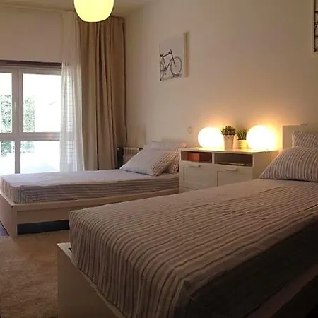 Casa De Apeleiras Oda ve Kahvaltı 4*