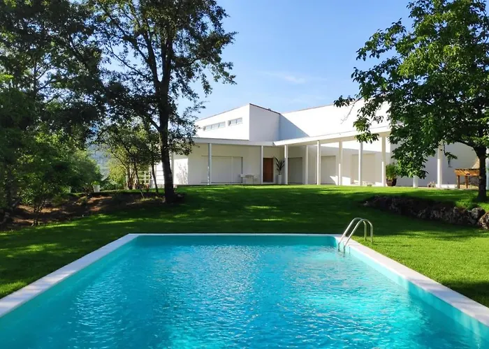 Casa De Apeleiras Bed & Breakfast Marco de Canaveses