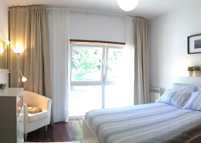 Casa De Apeleiras Bed & Breakfast 4*