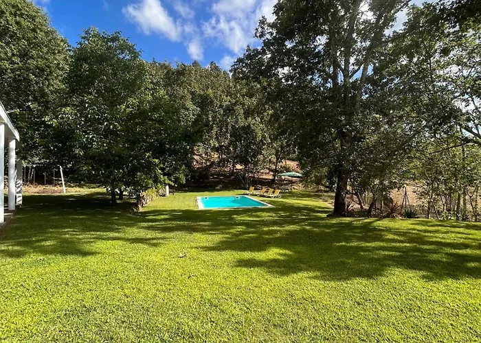 Casa De Apeleiras 4* Marco de Canaveses